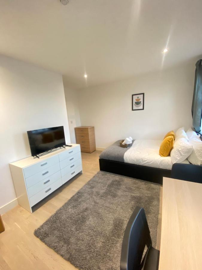 Cozy En-suite Near Stratford Gasthof London
