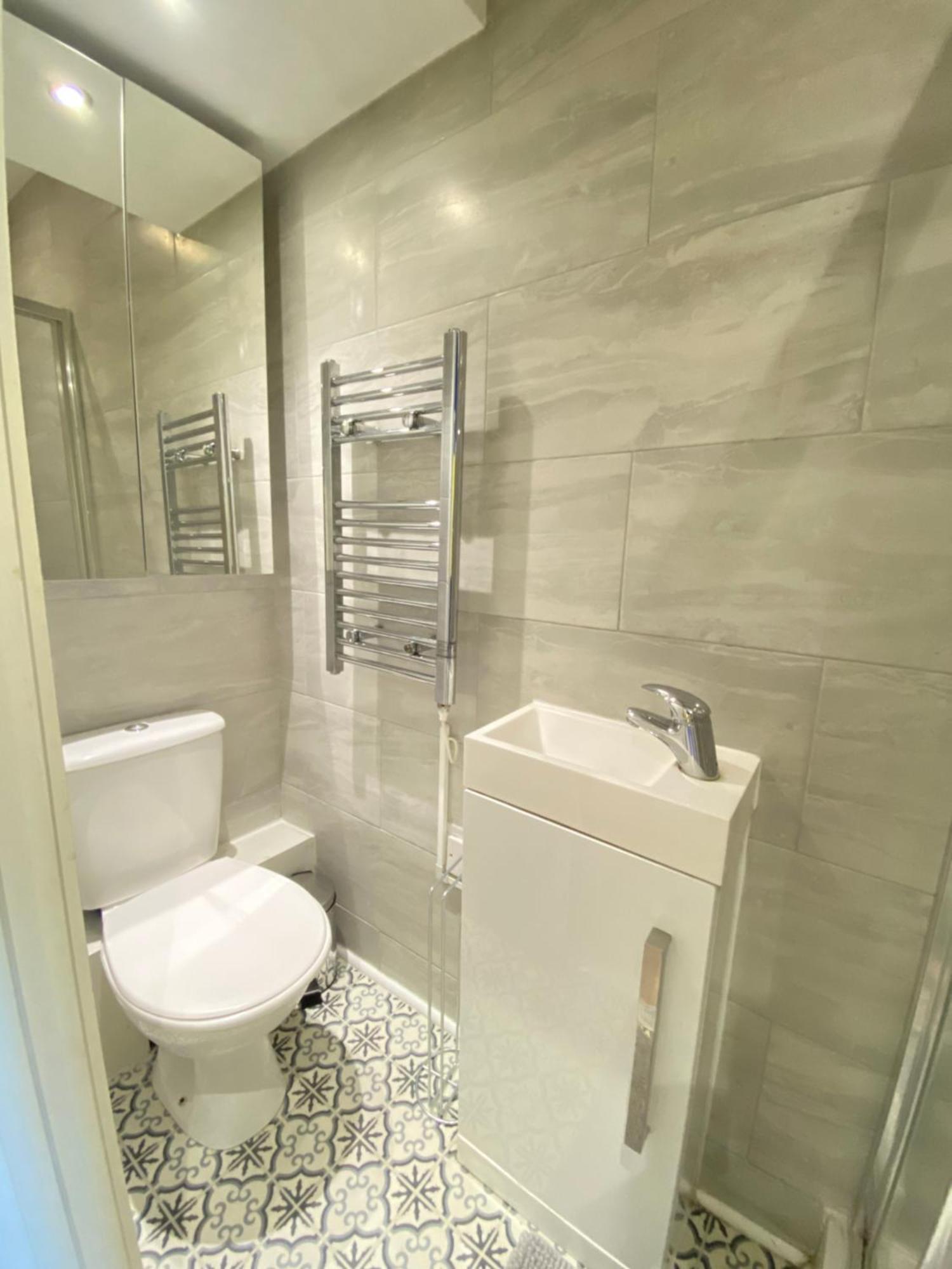 Cozy En-suite Near Stratford Gasthof London