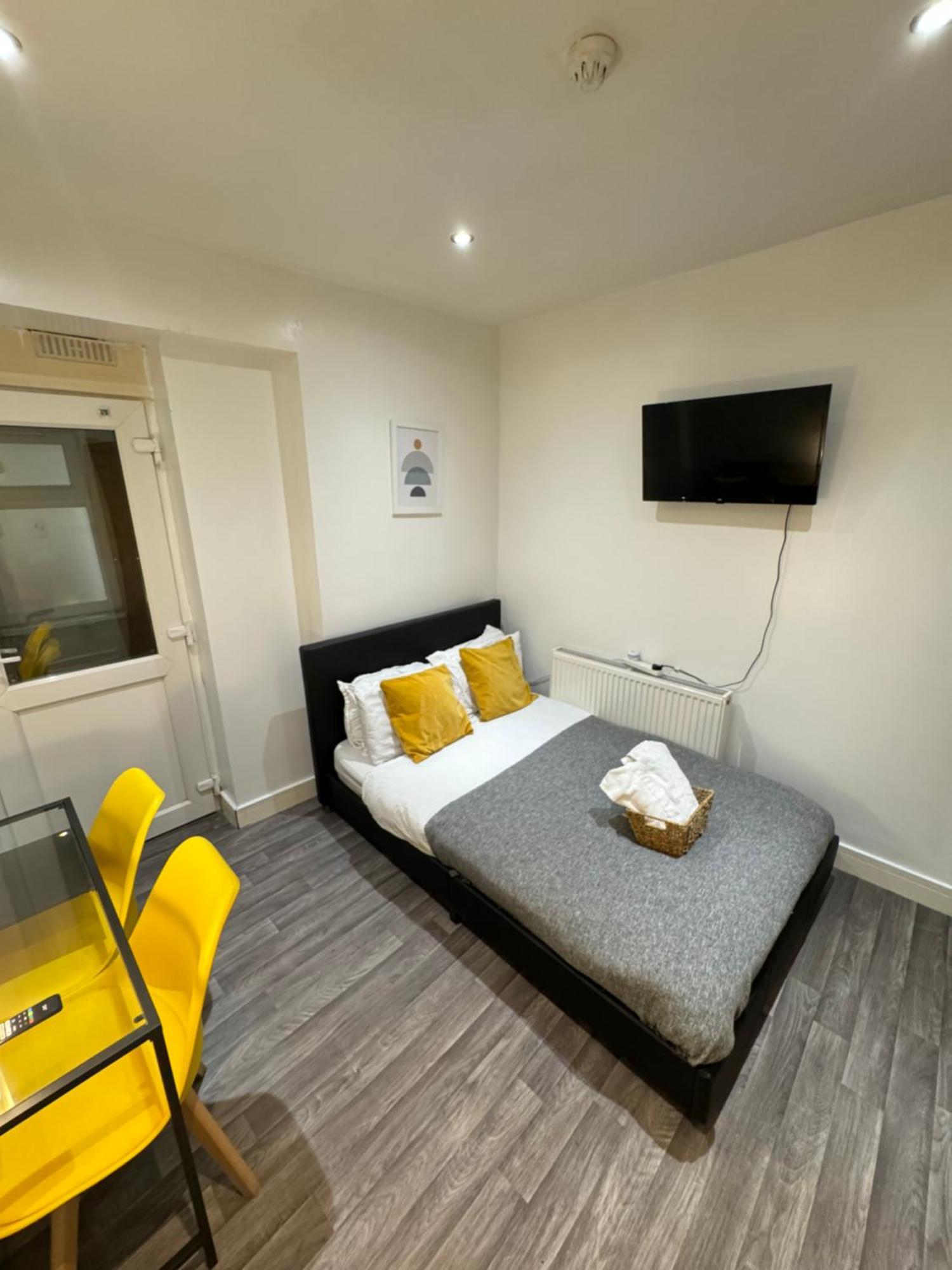Cozy En-suite Near Stratford Gasthof London