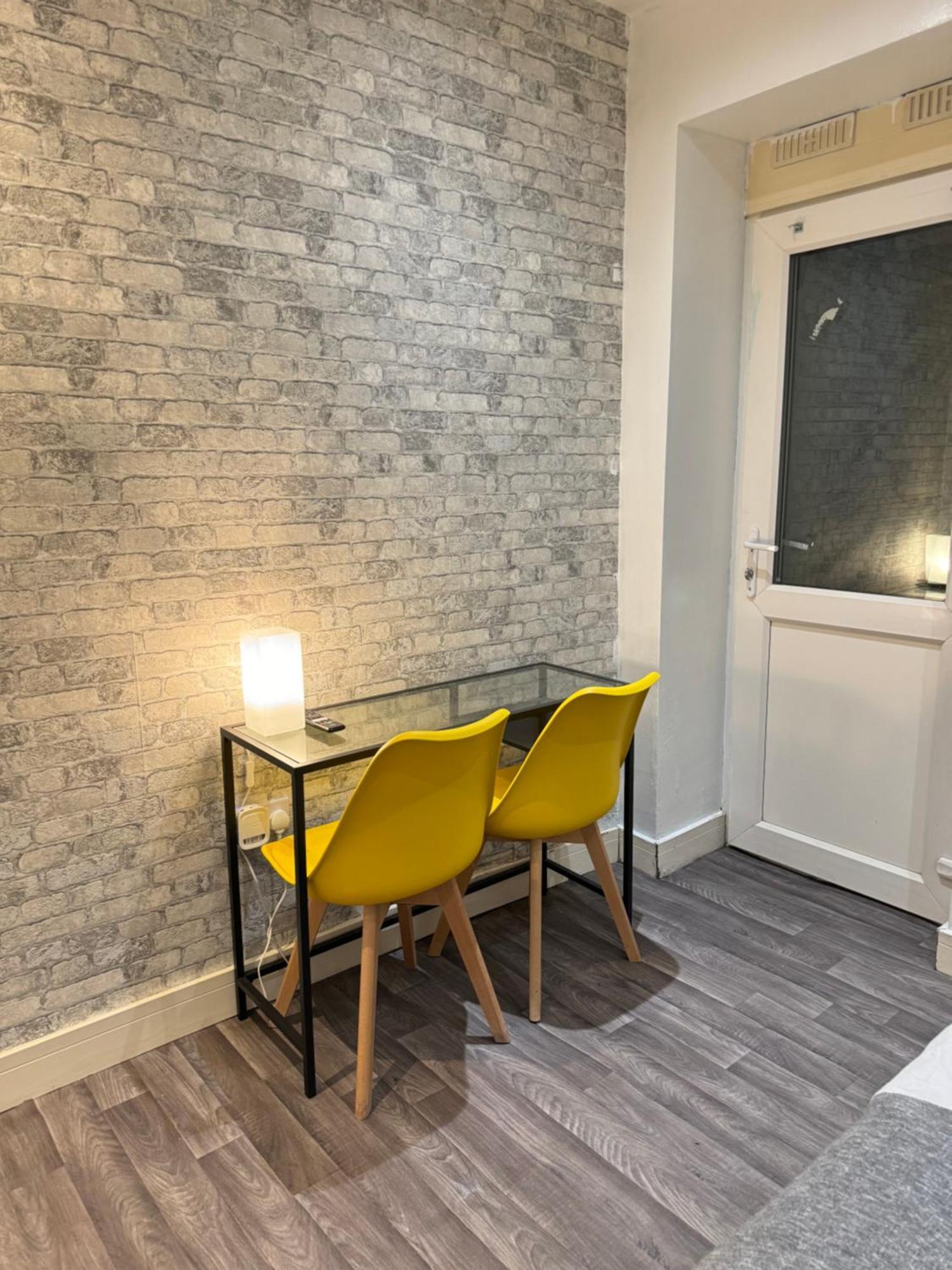 Cozy En-suite Near Stratford Gasthof London